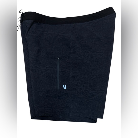 Vuori Board Shorts Men's 38 Shorts Cruise Draw String Striped Camouflage Accent - Picture 7 of 10